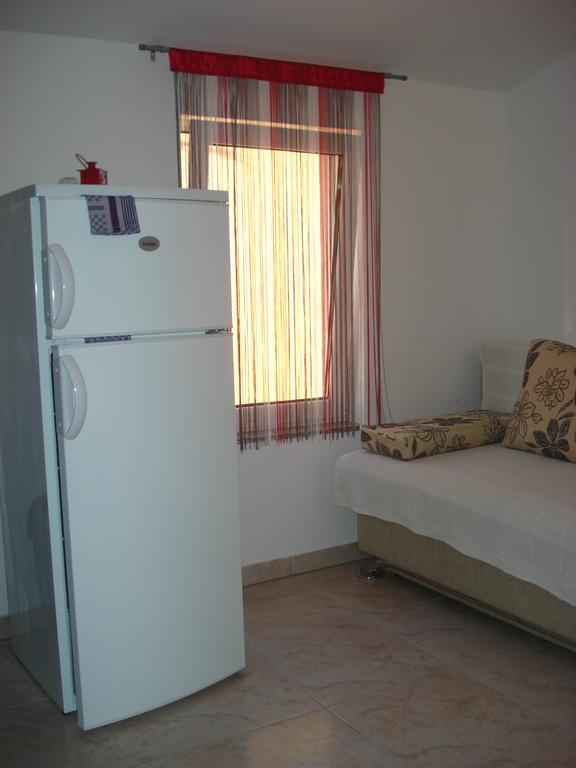 Apartments Niko Vir Chambre photo